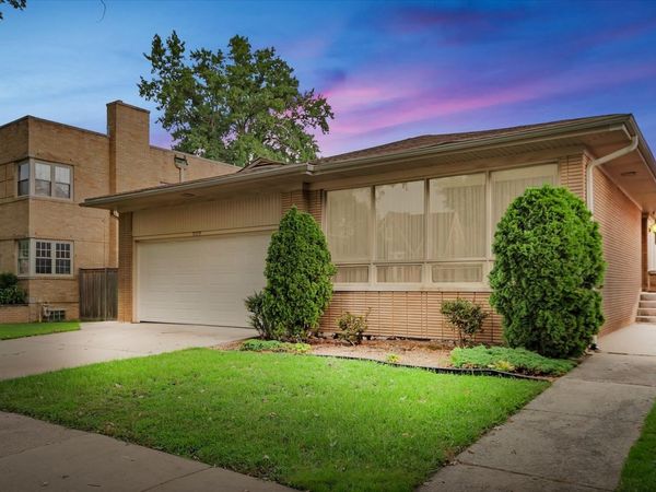 9139 S Oakley Avenue , Chicago, IL 60643