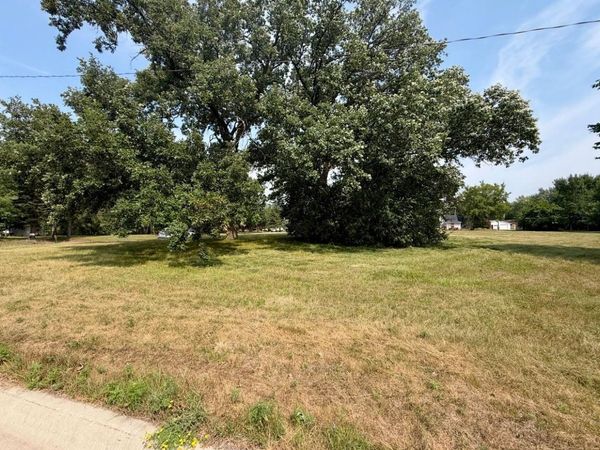 605 8th Street SW, Little Falls, MN 56345