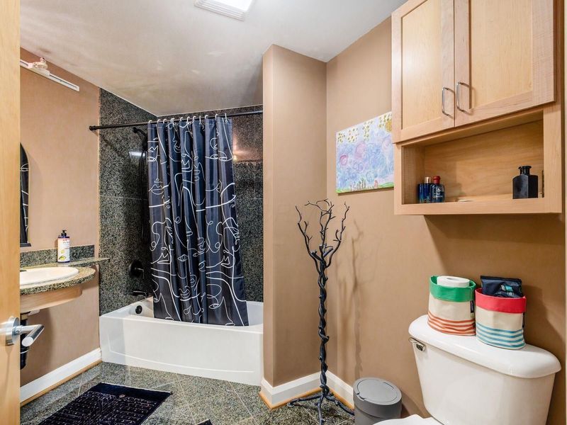 196 S Grant Avenue, Unit 203, Columbus, OH 43215 Photo 17