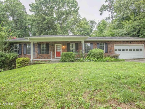 524 Golden Harvest Rd, Knoxville, TN 37934