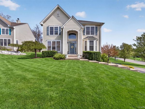 17 Oldwyck Crescent , Highland Mills, NY 10930