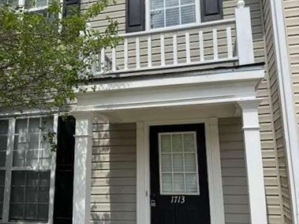1713 Stanwood Drive NW, Kennesaw, GA 30152
