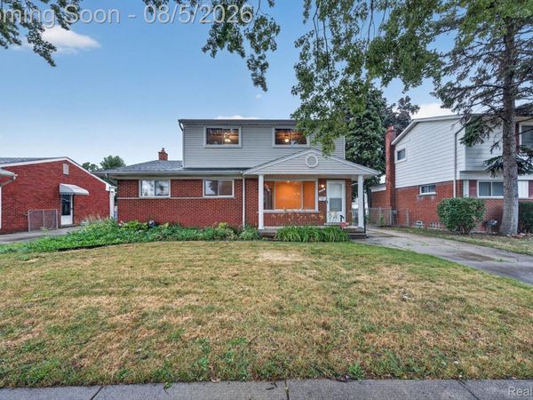 8415 Christine Street, Warren, Mi 48093