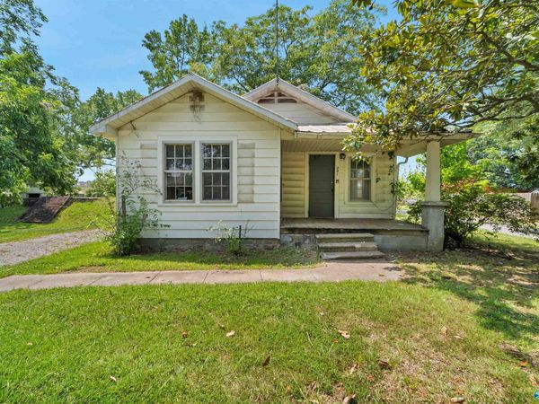 201 Stewart Street Sw SW, Hartselle, AL 35640