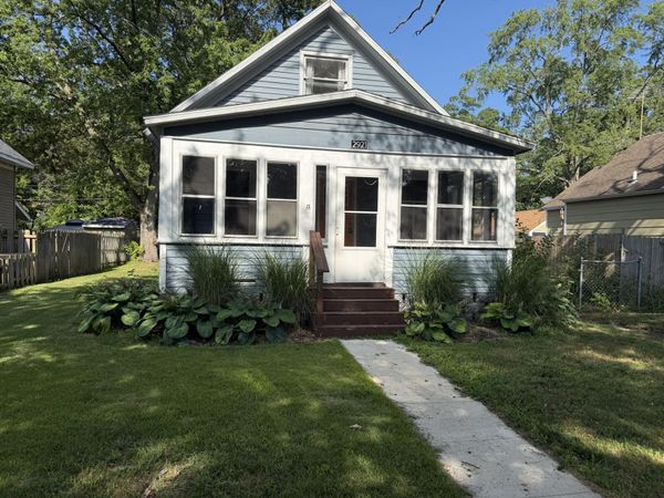 2921 7th Street, Muskegon Heights, MI 49444