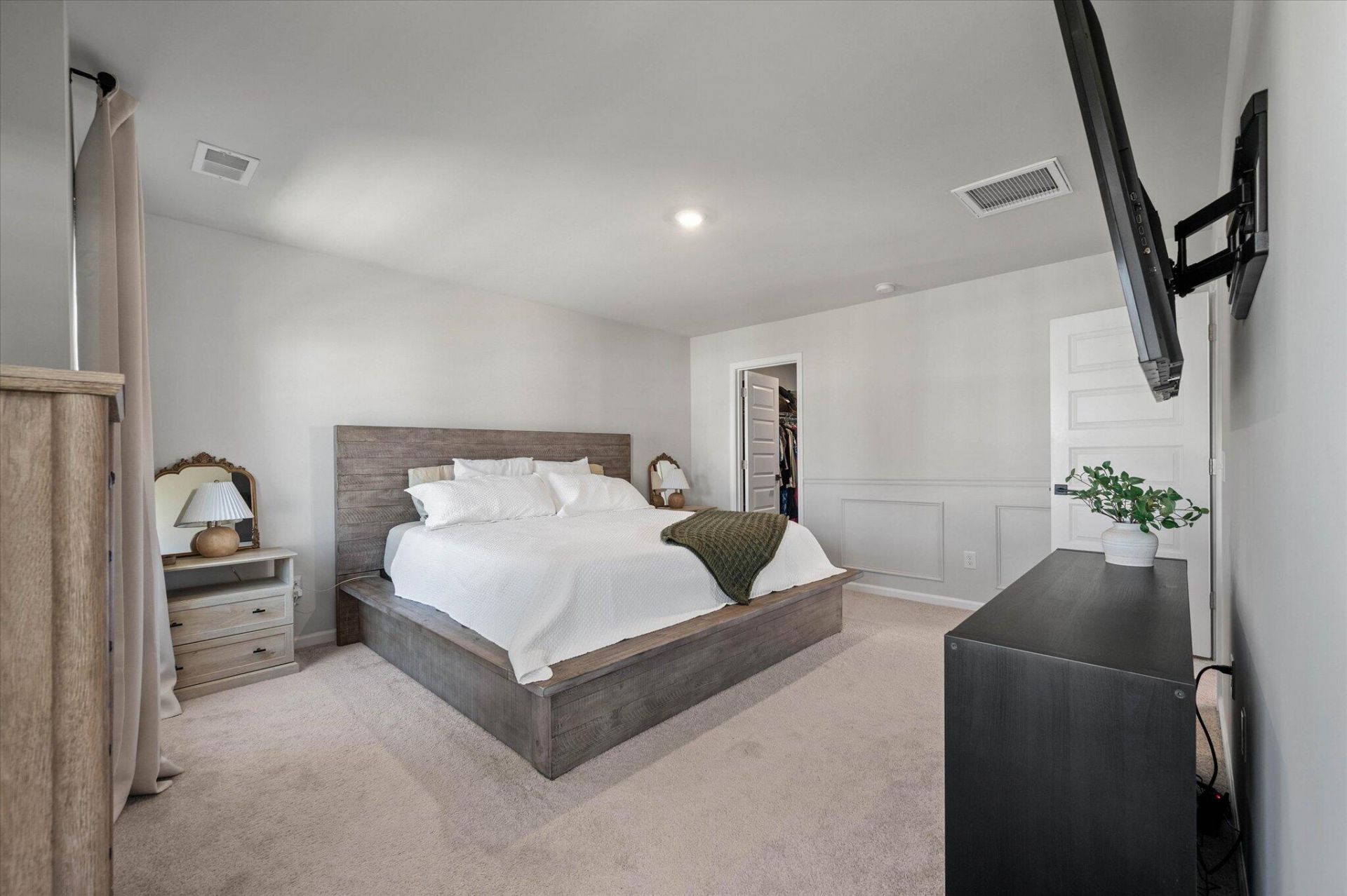 135 Pine Gate Drive Photo 19
