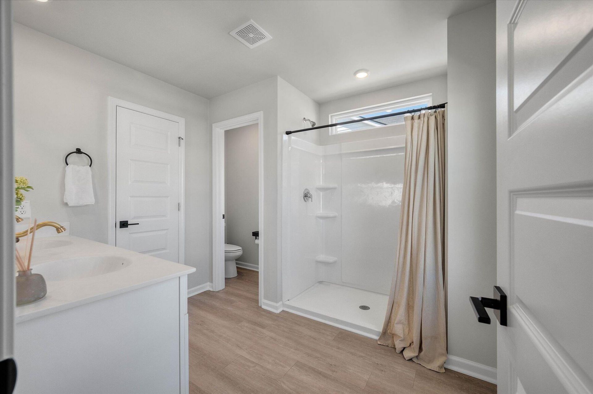 135 Pine Gate Drive Photo 21