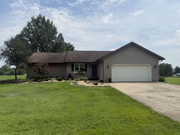 10468 Chayla Road, Marion, IL 62959