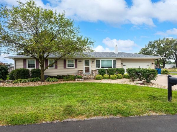 125 W. Orphed Street, Blue Grass, IA 52726