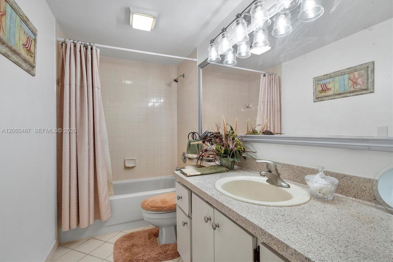 839 Blue Ridge Cir , Unit 839, West Palm Beach, FL 33409 Photo
