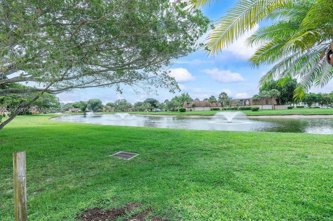 839 Blue Ridge Cir , Unit 839, West Palm Beach, FL 33409 Photo