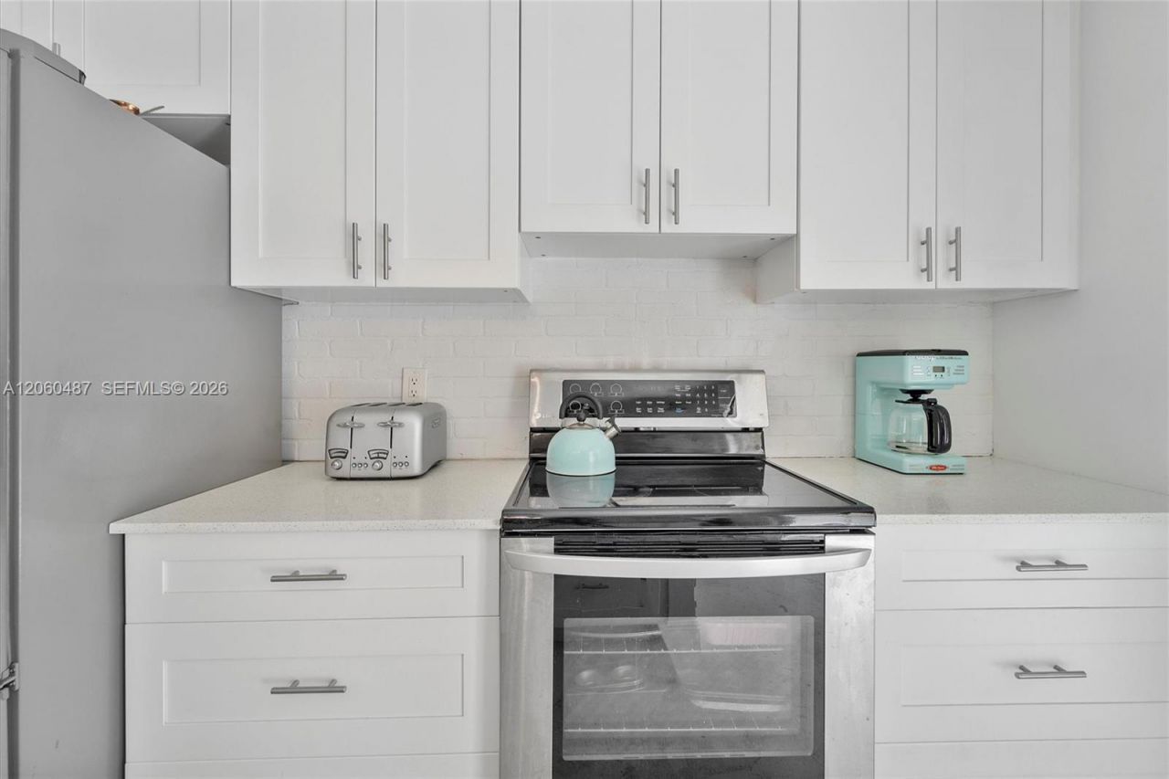839 Blue Ridge Cir , Unit 839, West Palm Beach, FL 33409 Photo
