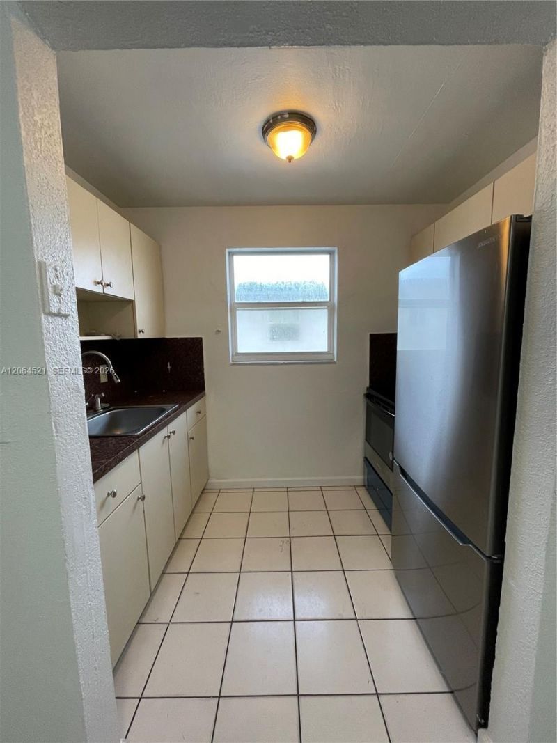 1243 NW 61st St, Unit 3, Miami, FL 33142 Photo