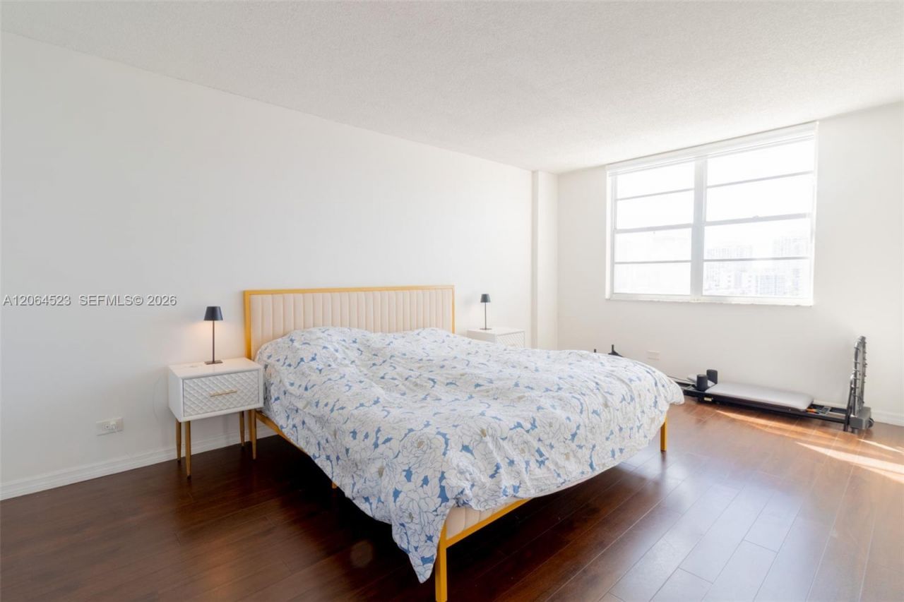 250 174th St , Unit 1201, Sunny Isles Beach, FL 33160 Photo