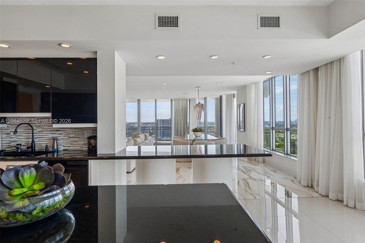 3535 S Ocean Dr, Unit 2106, Hollywood, FL 33019 Photo