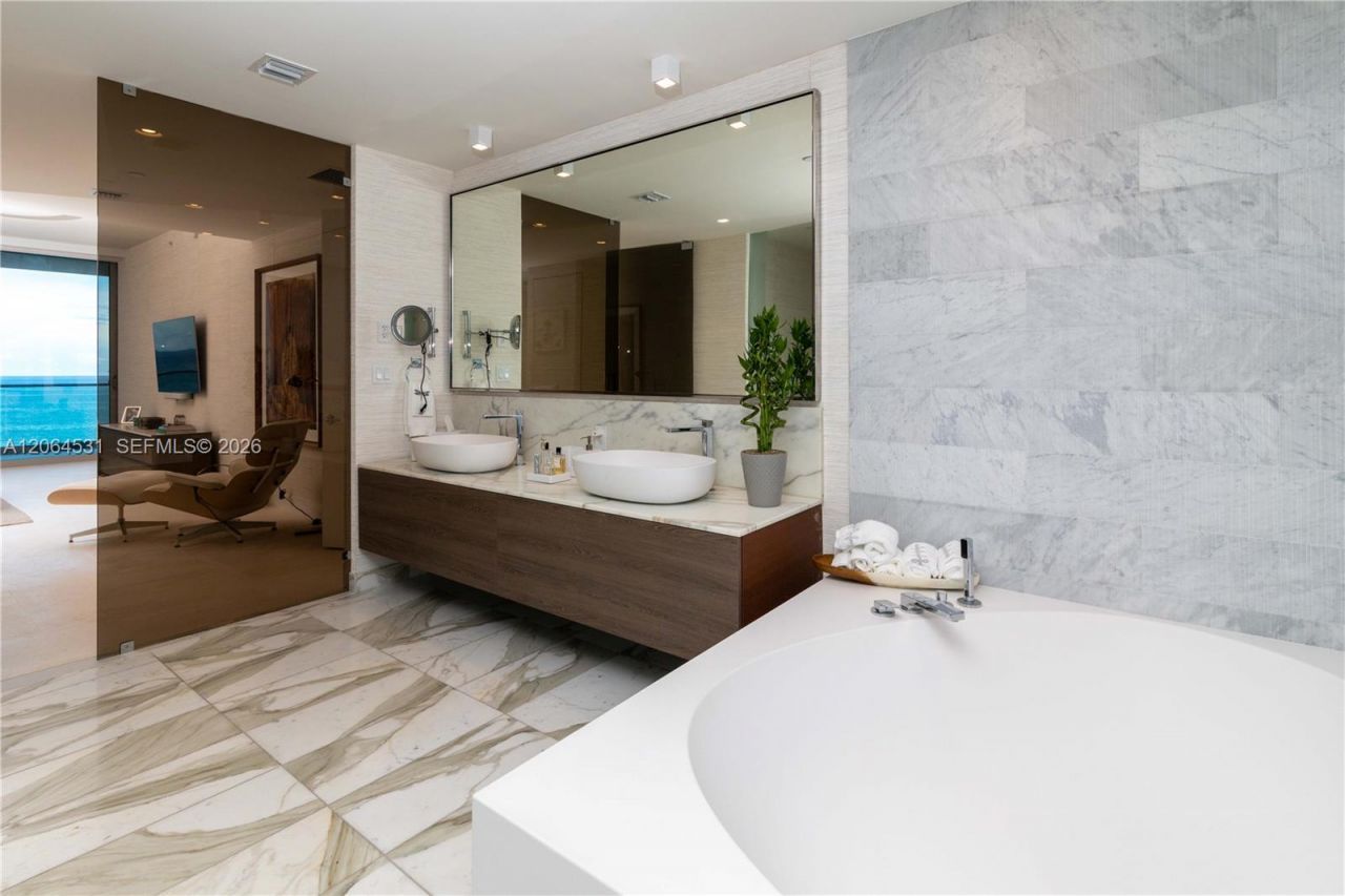 10201 E Collins Ave, Unit 1002, Bal Harbour, FL 33154 Photo