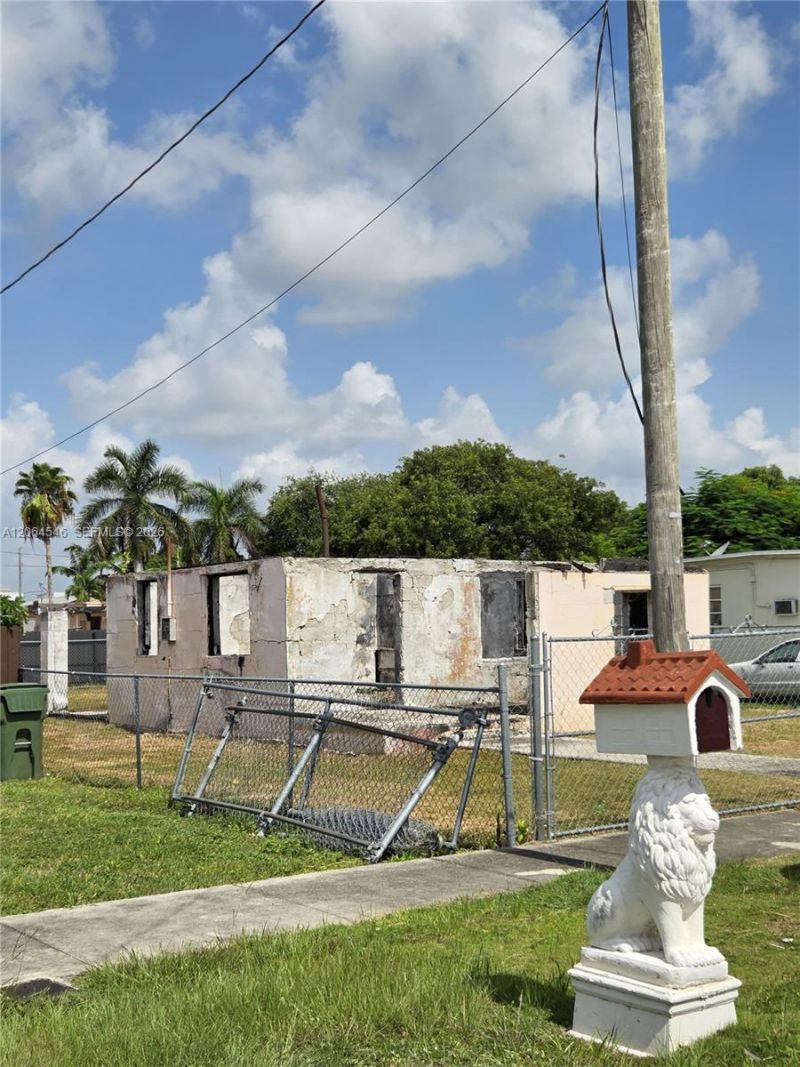 714 SW 11th Ave, Homestead, FL 33030 Photo