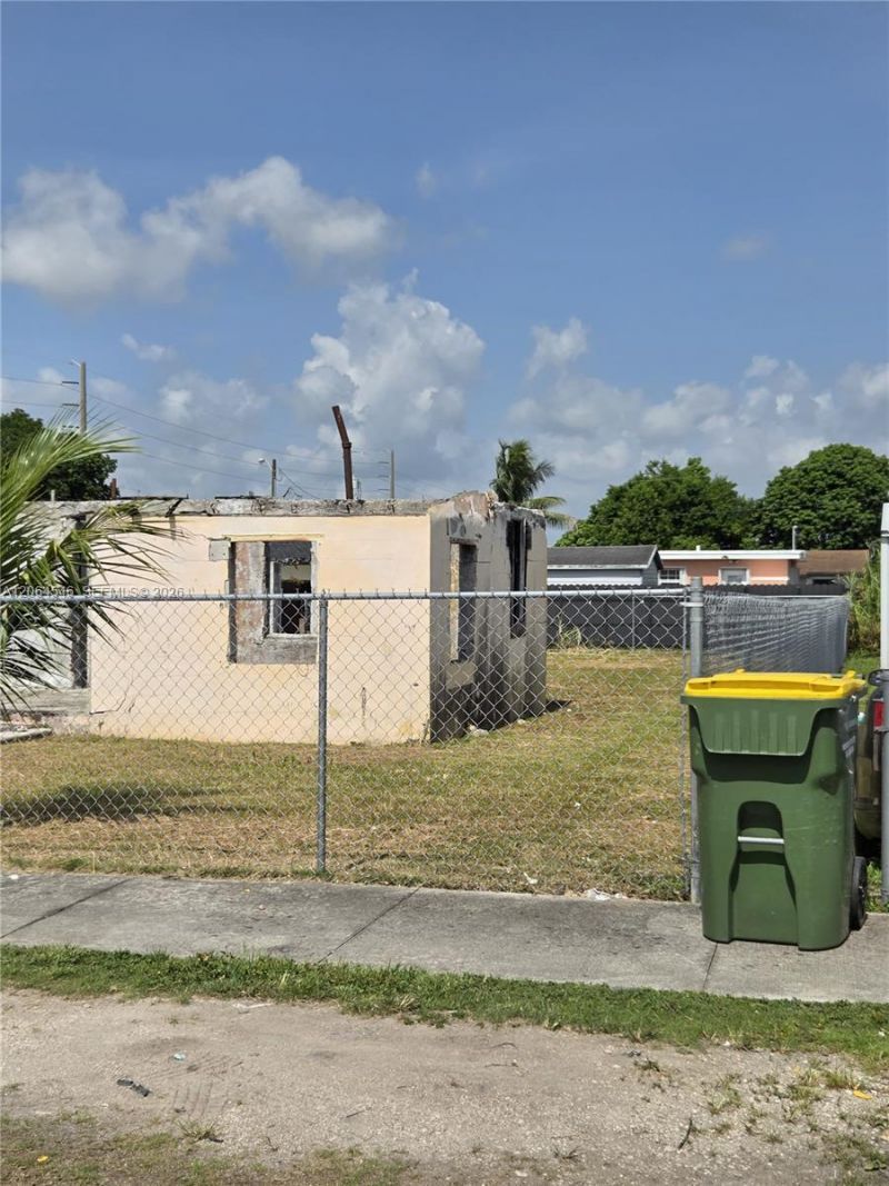 714 SW 11th Ave, Homestead, FL 33030 Photo