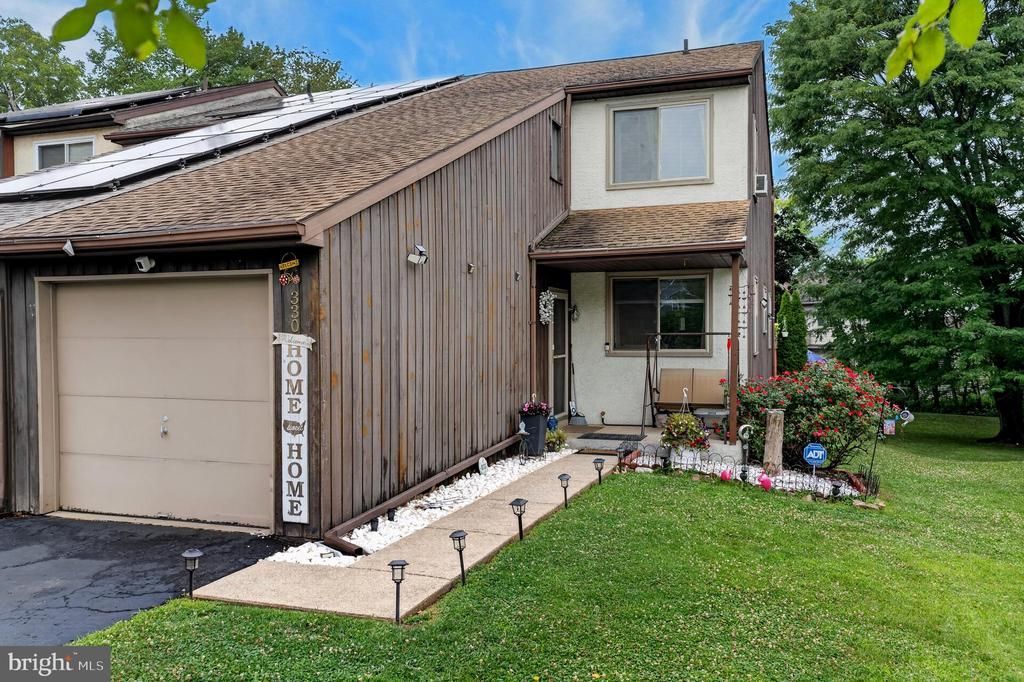 330 PARKSIDE DRIVE , MACUNGIE, PA 18062
