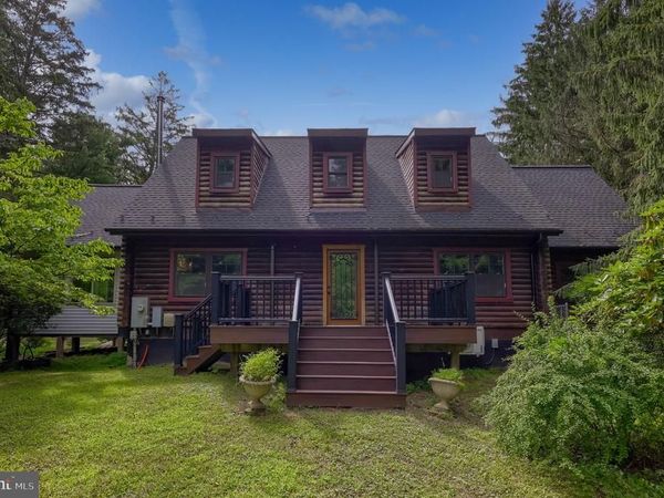 1702 BRIARWOOD LANE, QUAKERTOWN, PA 18951