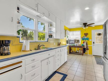 9455 E Stockton Blvd, Elk Grove, CA 95624 Photo