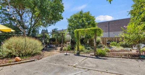 9455 E Stockton Blvd, Elk Grove, CA 95624 Photo