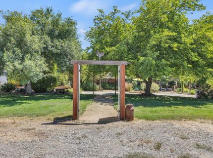 9455 E Stockton Blvd, Elk Grove, CA 95624 Photo