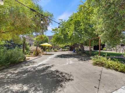 9455 E Stockton Blvd, Elk Grove, CA 95624 Photo