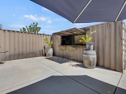 9455 E Stockton Blvd, Elk Grove, CA 95624 Photo