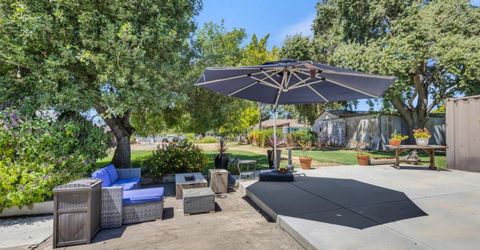 9455 E Stockton Blvd, Elk Grove, CA 95624 Photo