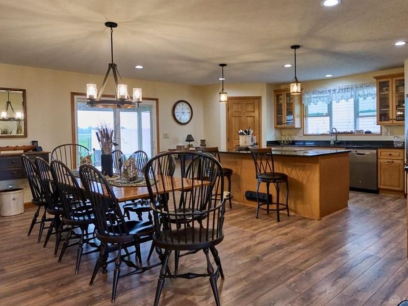 1271 Country Oaks Lane, Wilmington, OH 45177 Photo 6