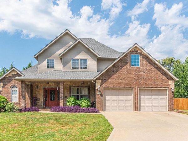 78 Remington Drive, Monett, MO 65708