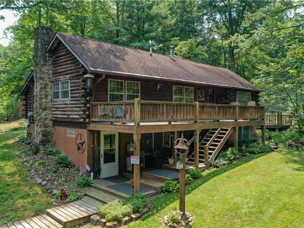 3239 Salineville Road NE, Carrollton, OH 44615