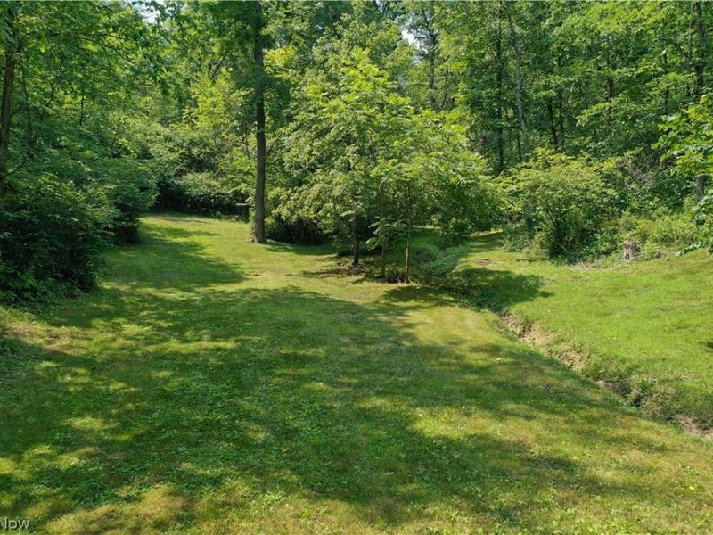 3239 Salineville Road NE, Carrollton, OH 44615 Photo 6