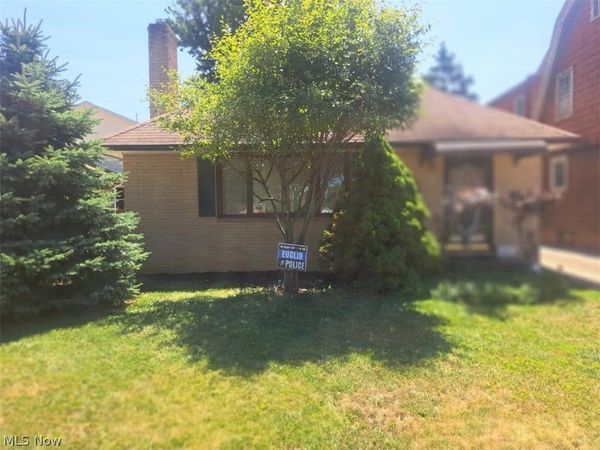 26250 Forestview Avenue, Euclid, OH 44132