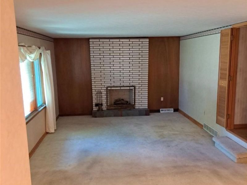 26250 Forestview Avenue, Euclid, OH 44132 Photo 3