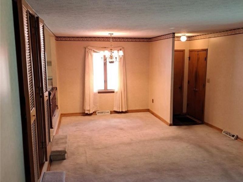 26250 Forestview Avenue, Euclid, OH 44132 Photo 4