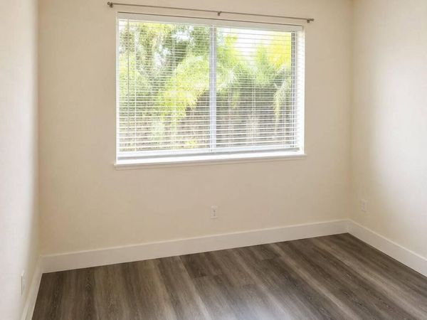 700 NOTTINGHAM Circle, Unit E, Greenacres, FL 33463