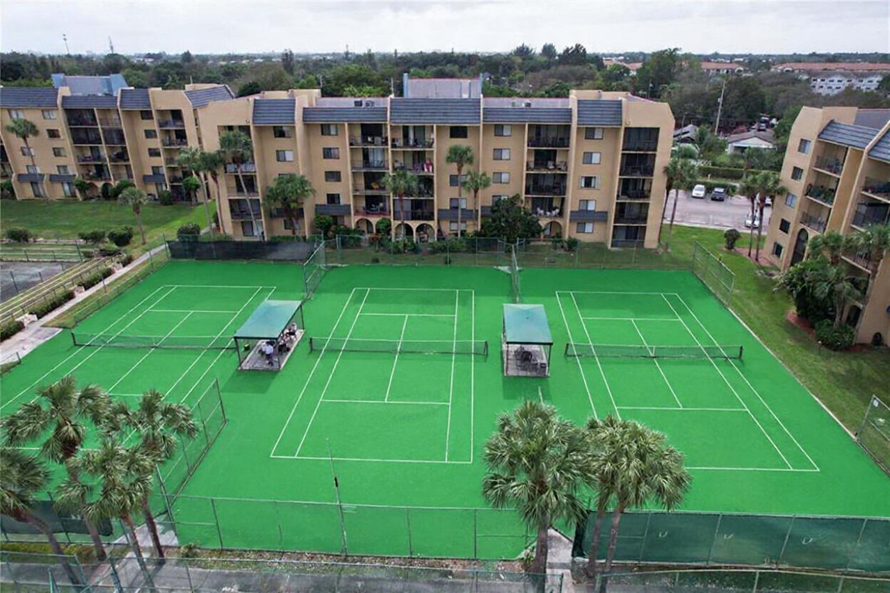 2788 Tennis Club Drive, Unit 101, West Palm Beach, FL 33417 Photo