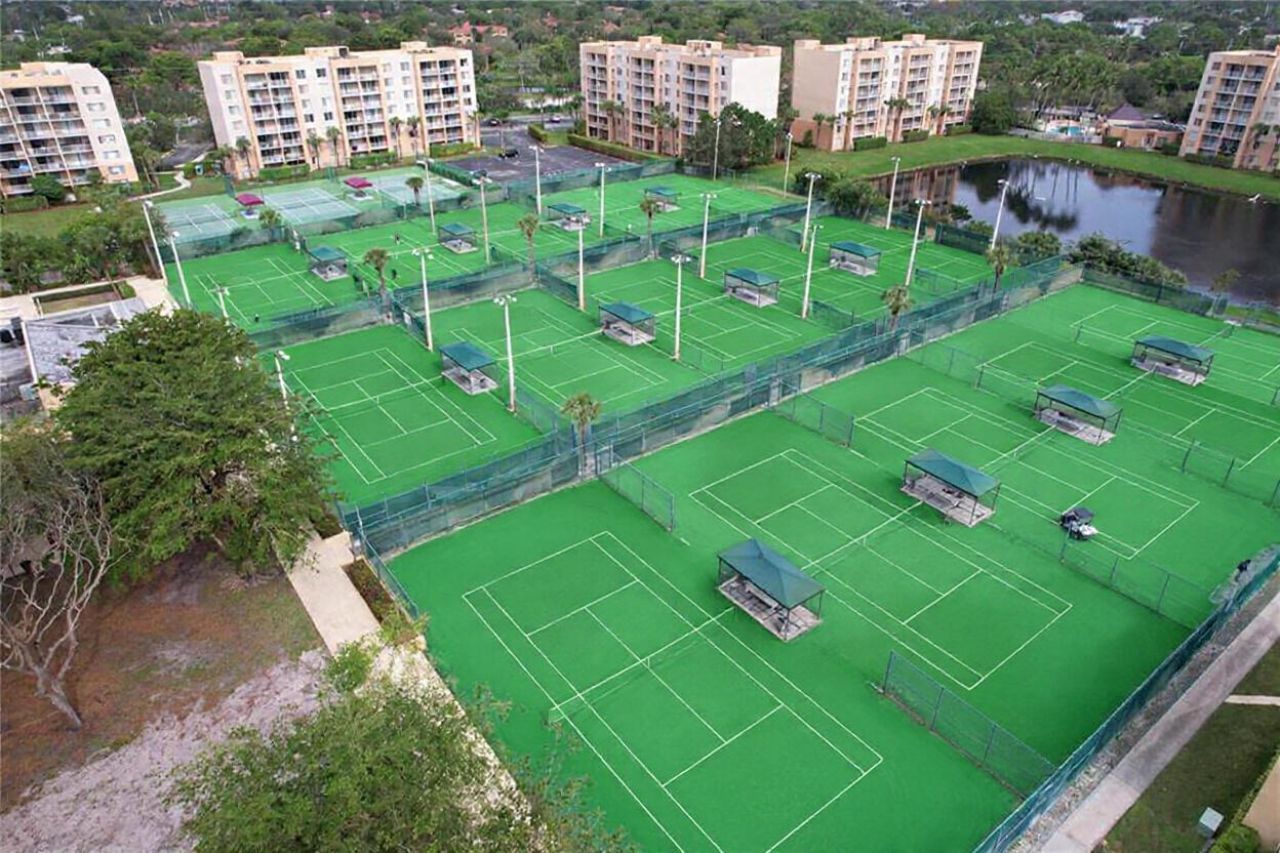 2788 Tennis Club Drive, Unit 101, West Palm Beach, FL 33417 Photo