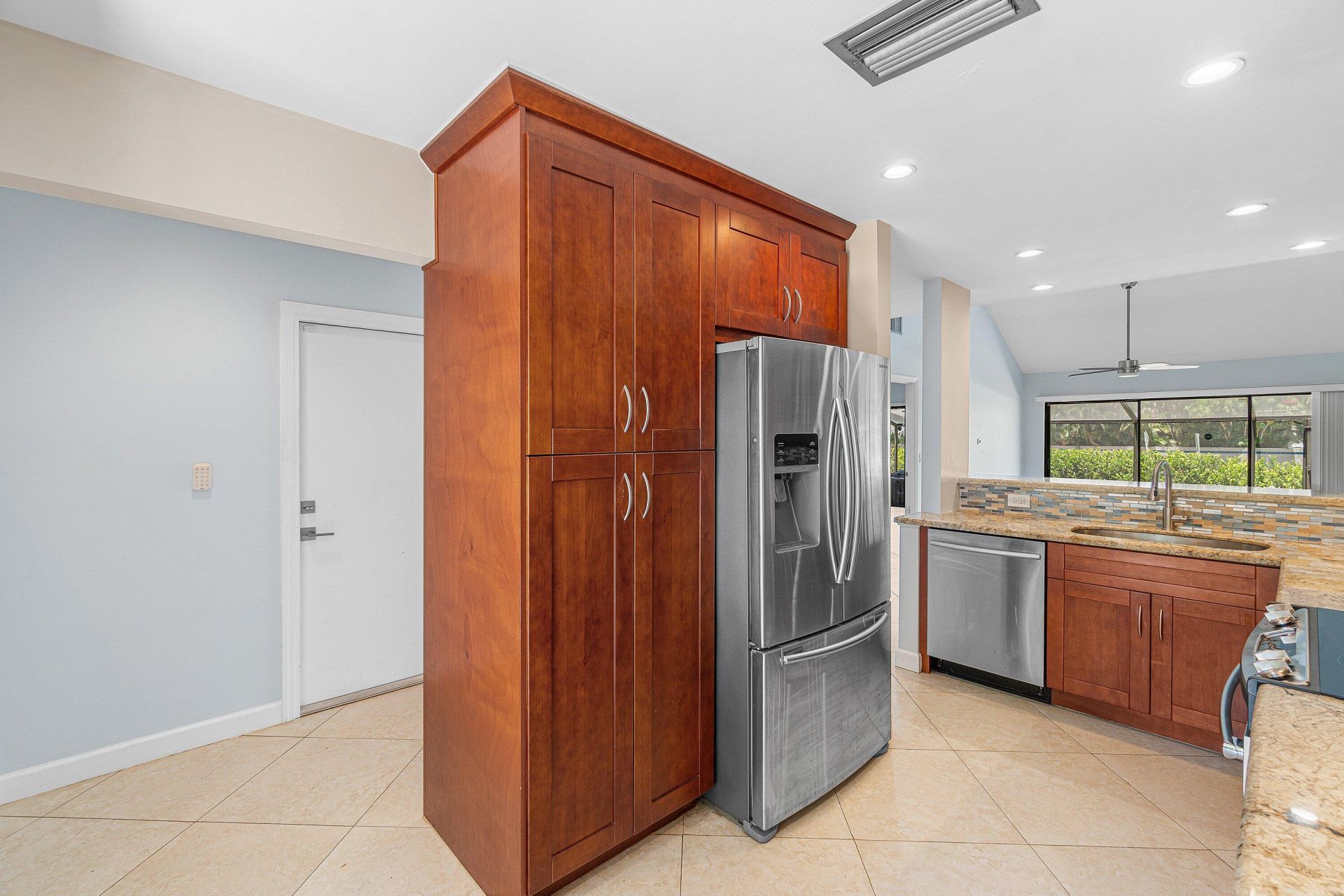 6850 NW 2nd Avenue, Unit 18, Boca Raton, FL 33487 Photo