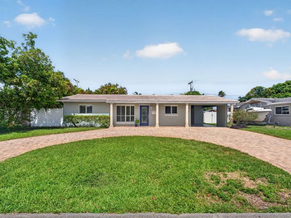 4711 NE 18th Terrace, Fort Lauderdale, FL 33308