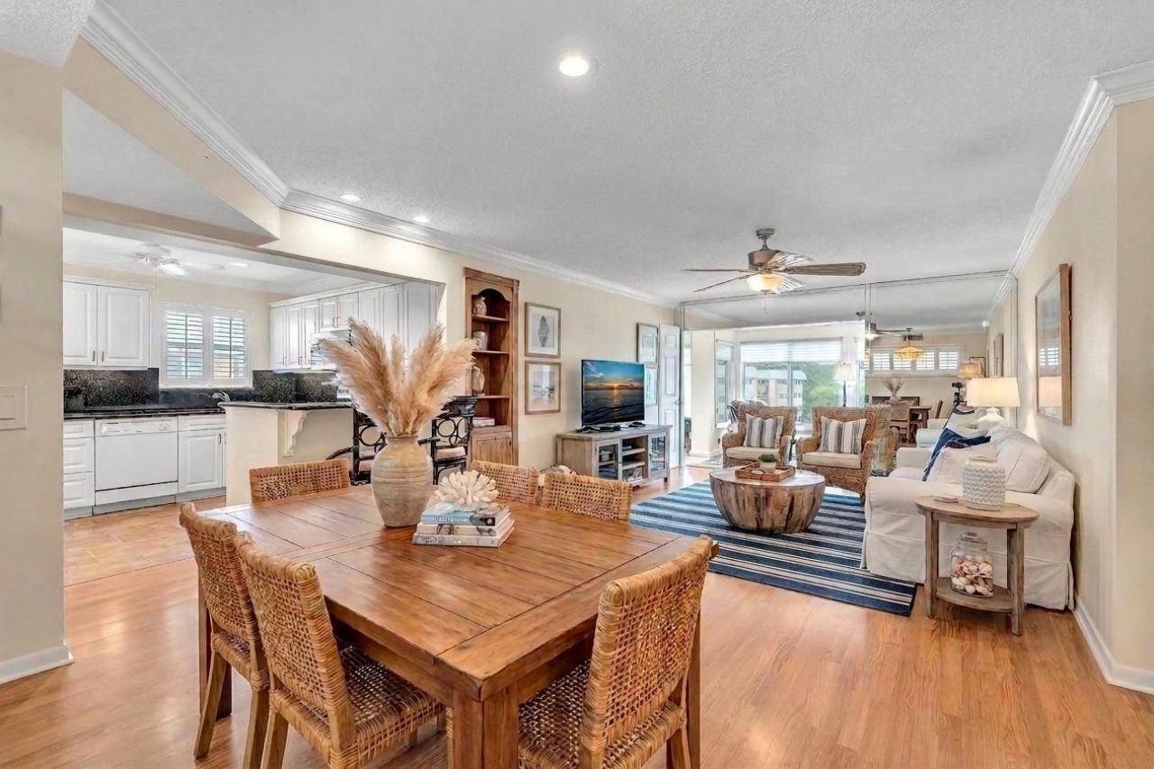 14 Colonial Club Drive, Unit 300, Boynton Beach, FL 33435 Photo