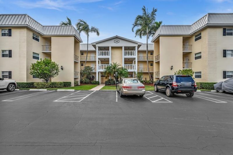 14 Colonial Club Drive, Unit 300, Boynton Beach, FL 33435 Photo