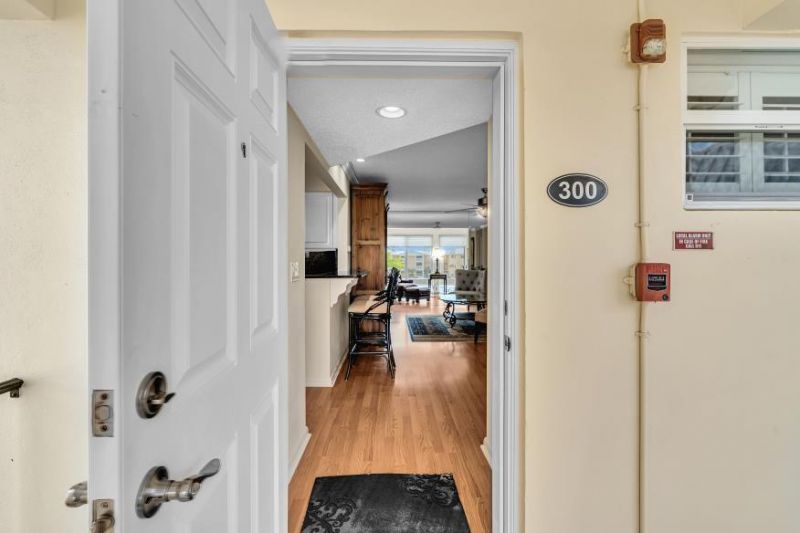 14 Colonial Club Drive, Unit 300, Boynton Beach, FL 33435 Photo