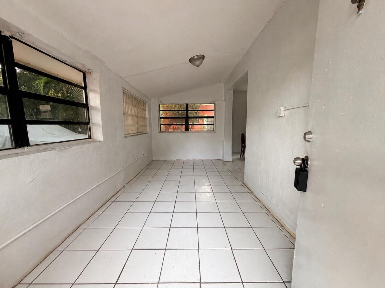445 NE 163rd Street, Miami, FL 33162 Photo