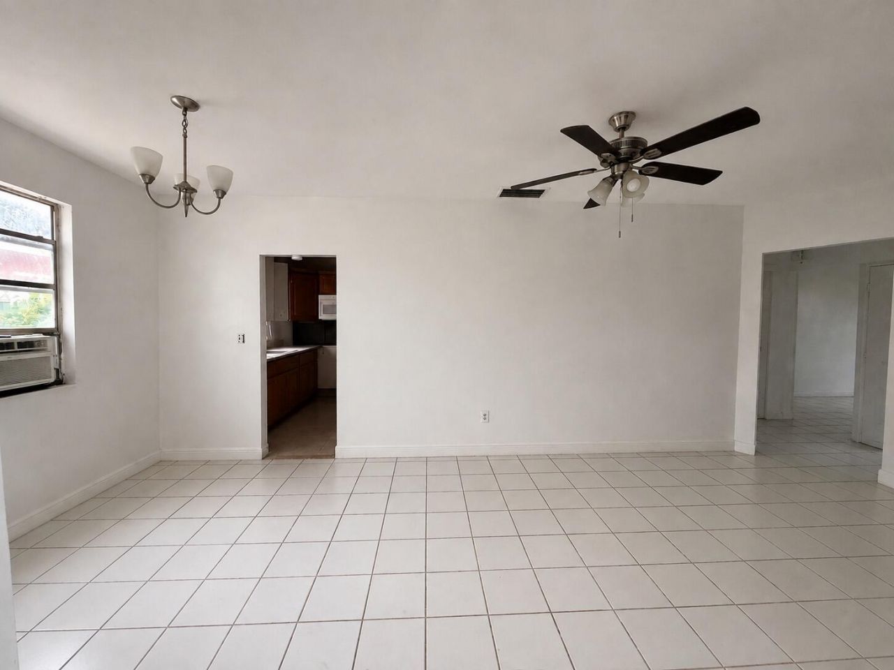 445 NE 163rd Street, Miami, FL 33162 Photo
