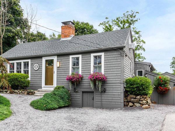 2004 Hopkinton Road, Hopkinton, NH 03229
