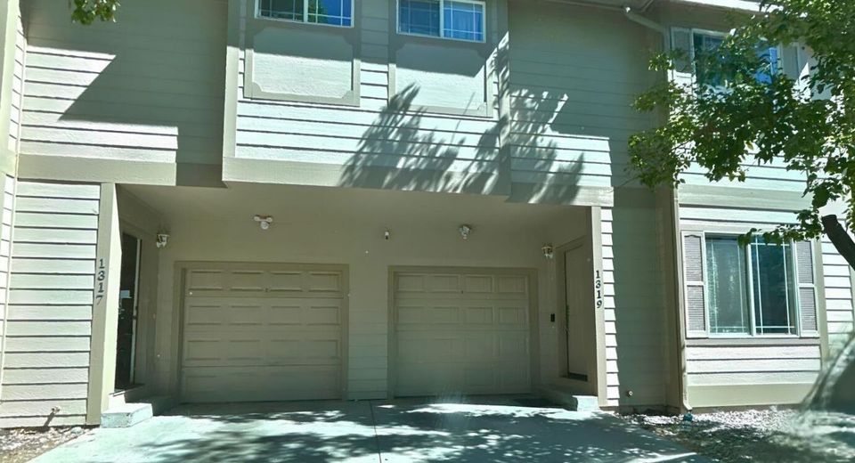 1319 Powell Lane, Reno, NV 89502 Photo