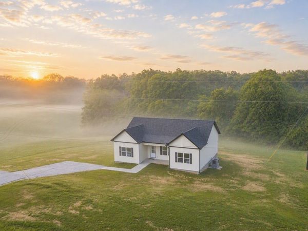 831 Wells Road, Dickson, TN 37055